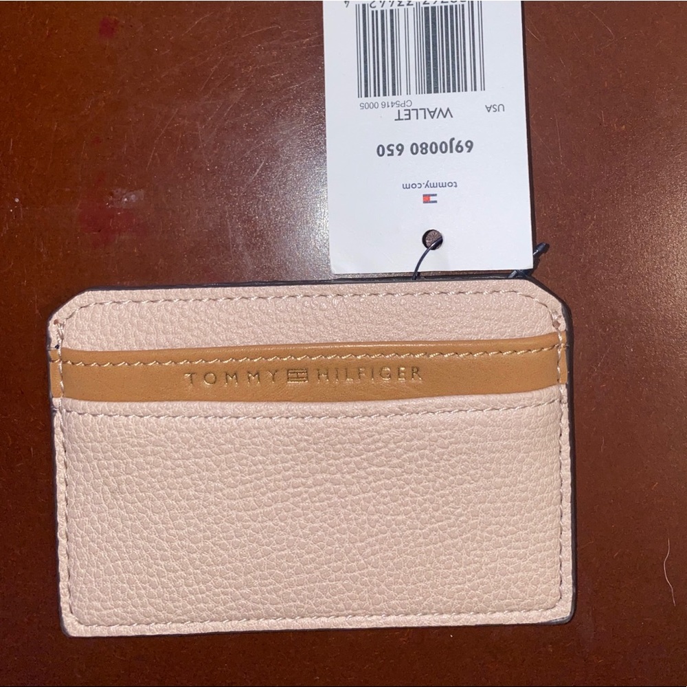 Tommy Hilfiger card holder